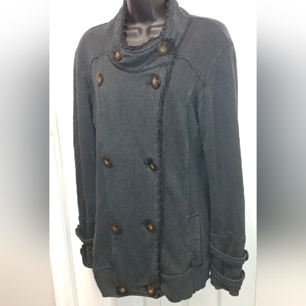 Nomad Hemp Wear grey jacket.